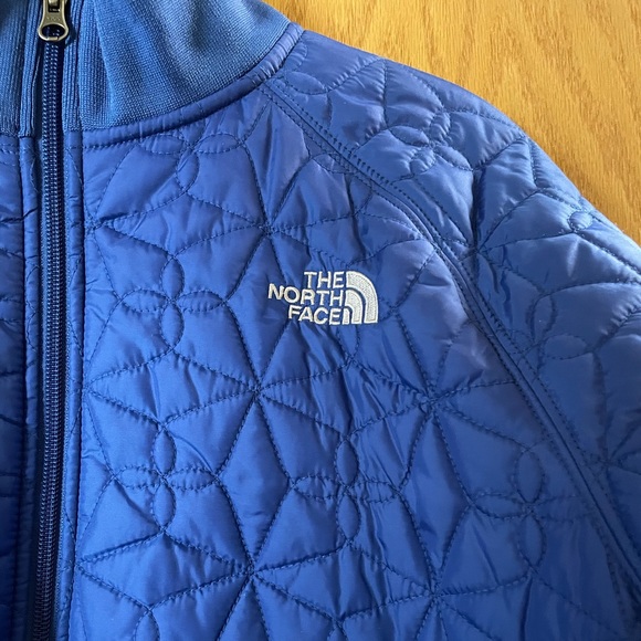 THE NORTH FACE BLUE QUILTED JACKET - Picture 2 of 4